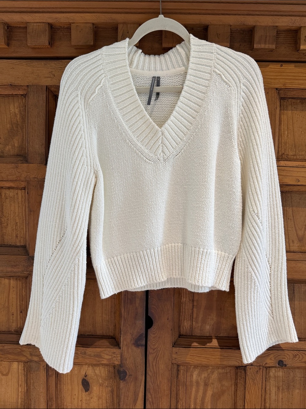 Anthropologie Cream V-Neck Ribbed Knit Sweater